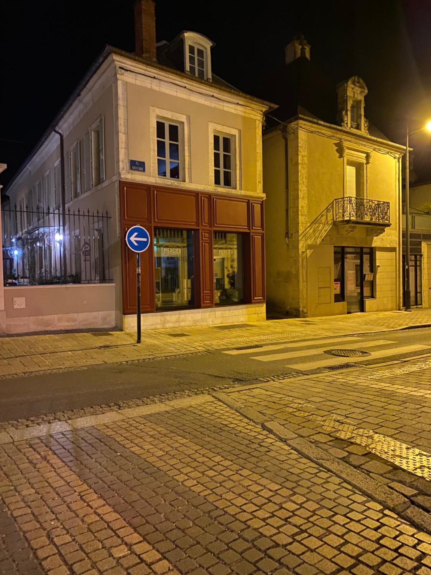 Le Kt-Dral - Appartement Hypercentre Bourges Exterior photo